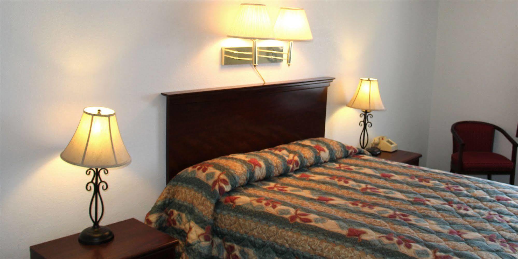 Baymont By Wyndham Deming Hotel Kültér fotó